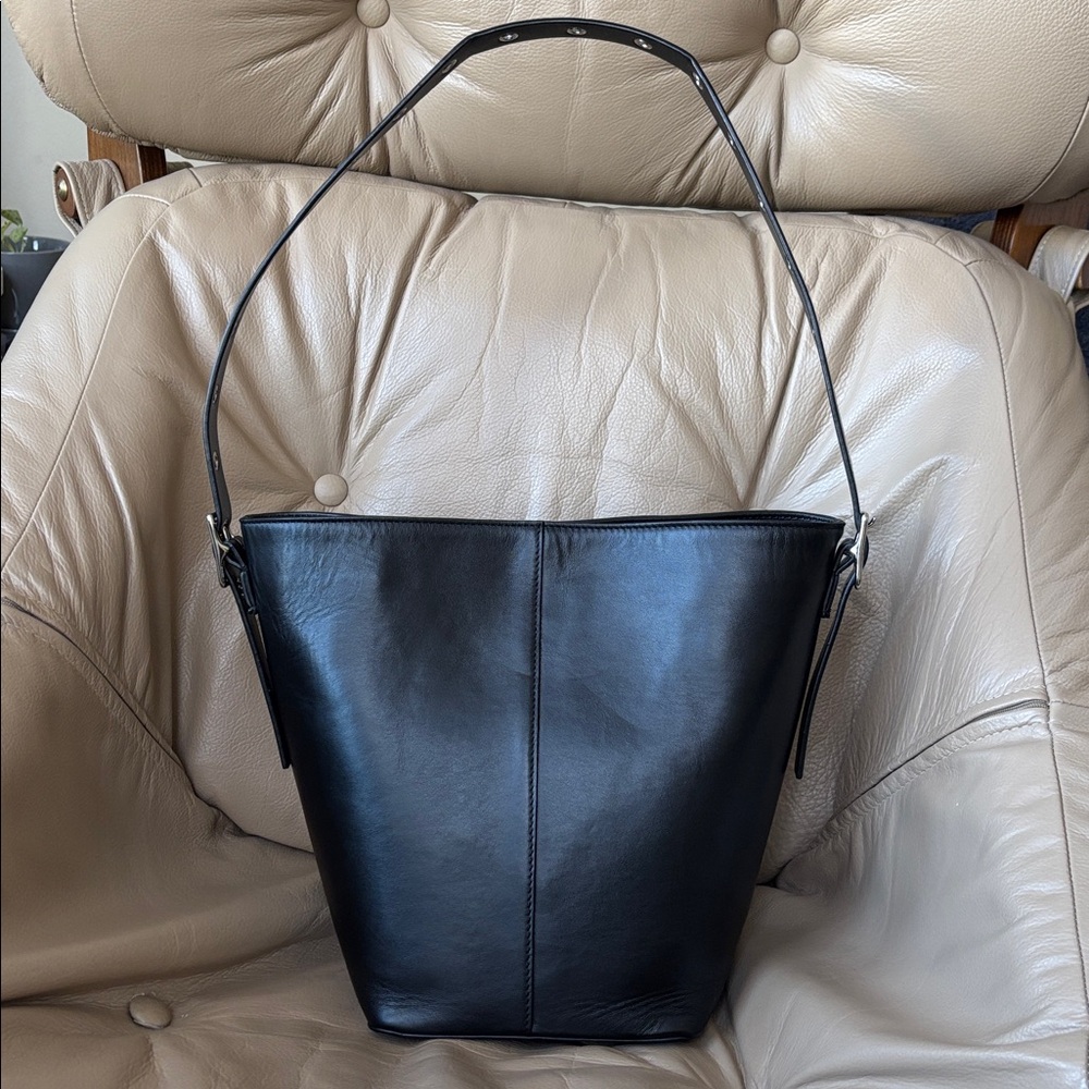 Reformation Black Rafaella Trapeze Tote Bucket Bag - Picture 9 of 11